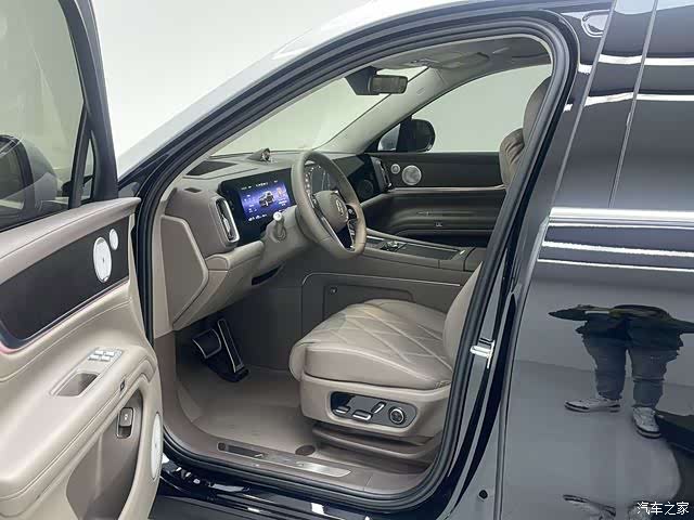 AITO M9, 2025 15