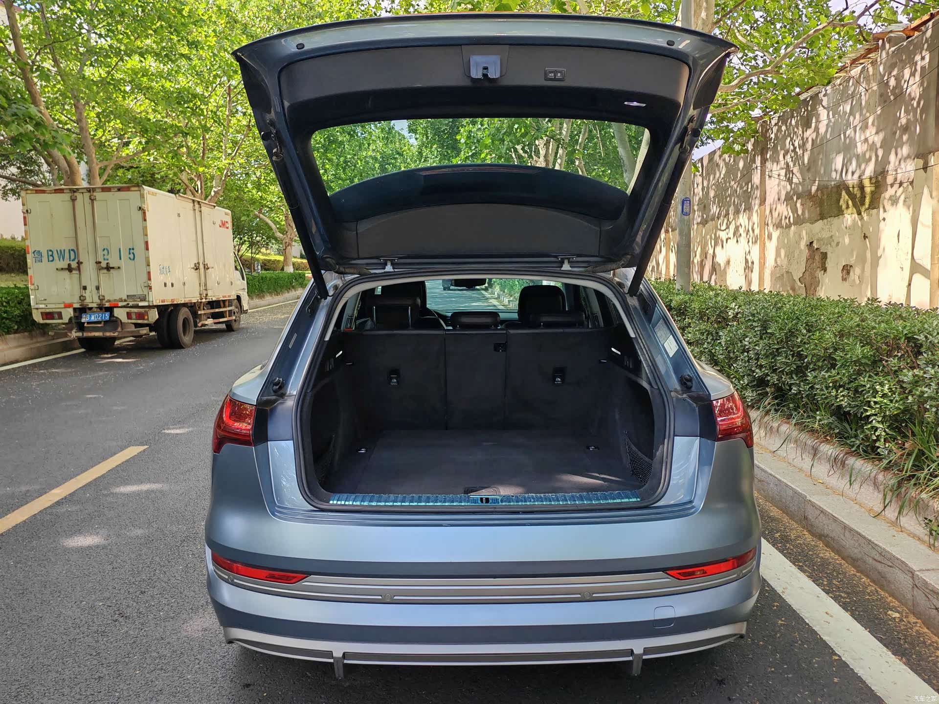 Audi e-tron, 2021 8