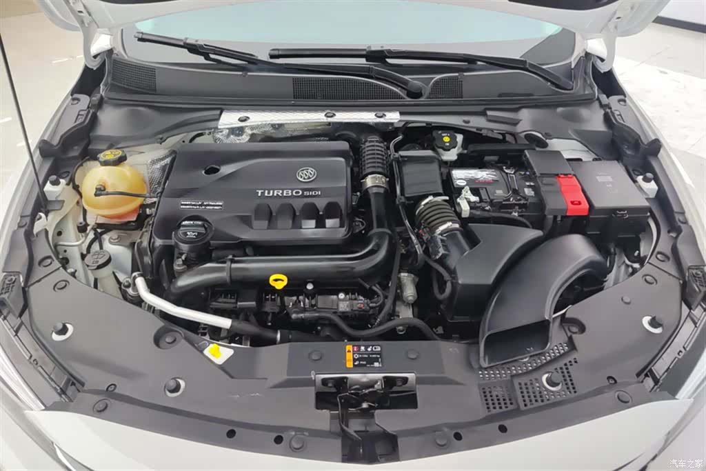 Buick Verano, 2023 10