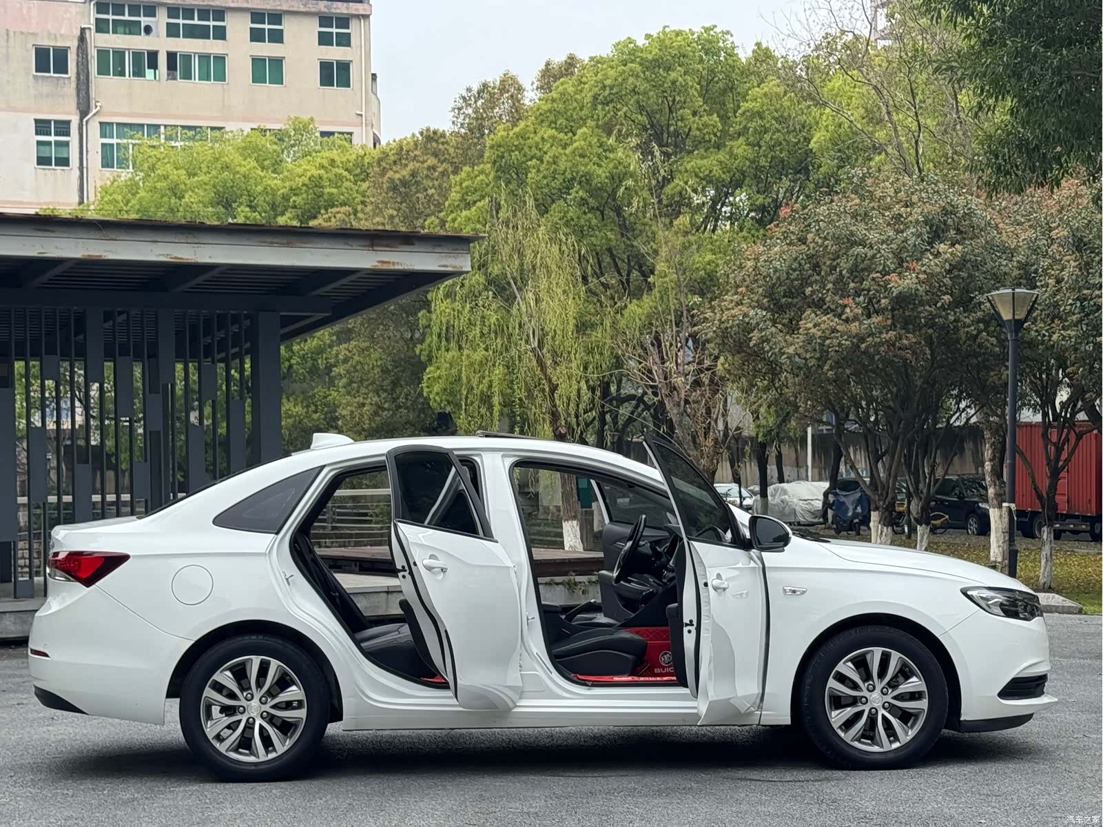 Buick V, 2019 8