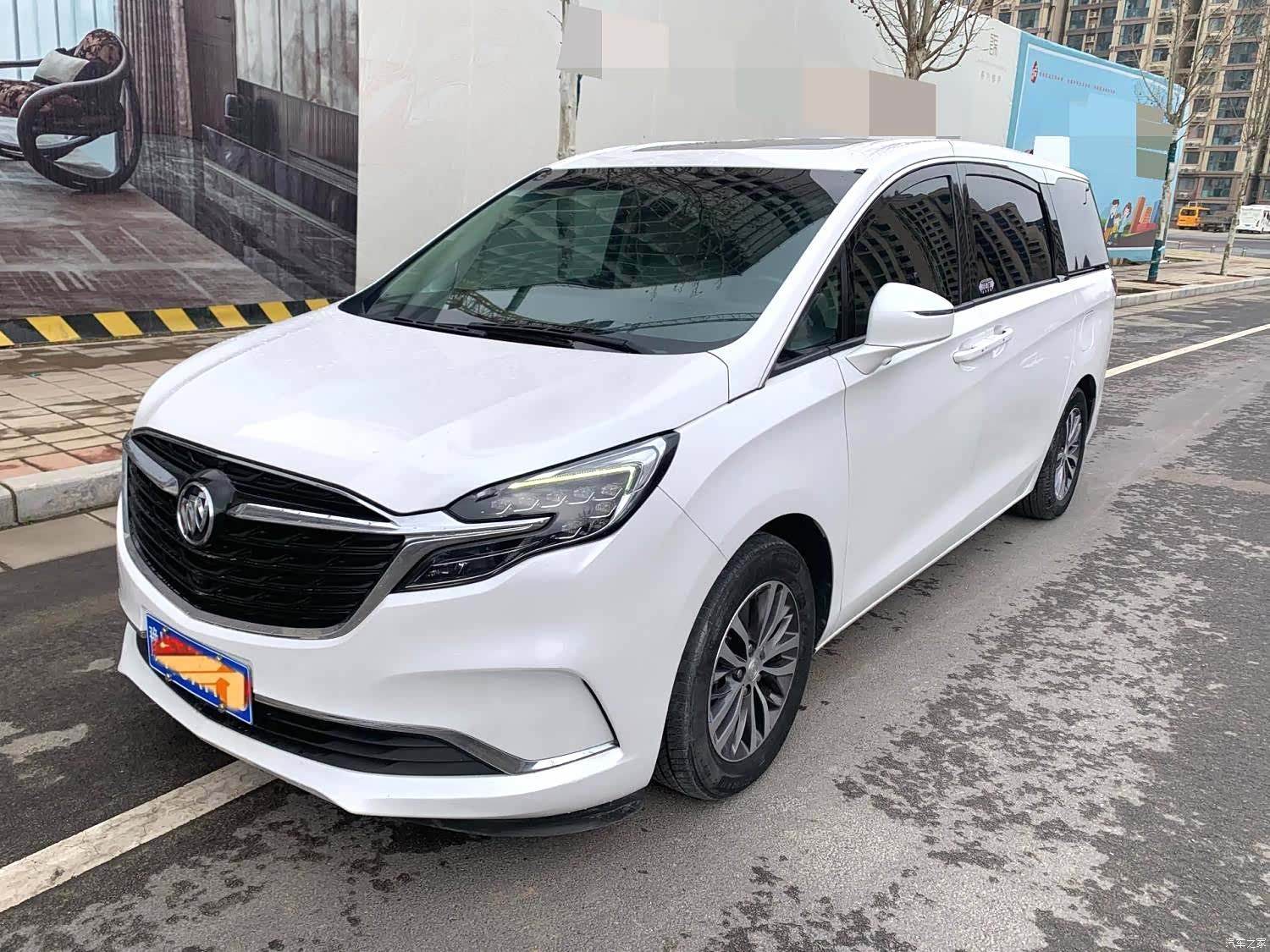Buick GL8, 2021 1