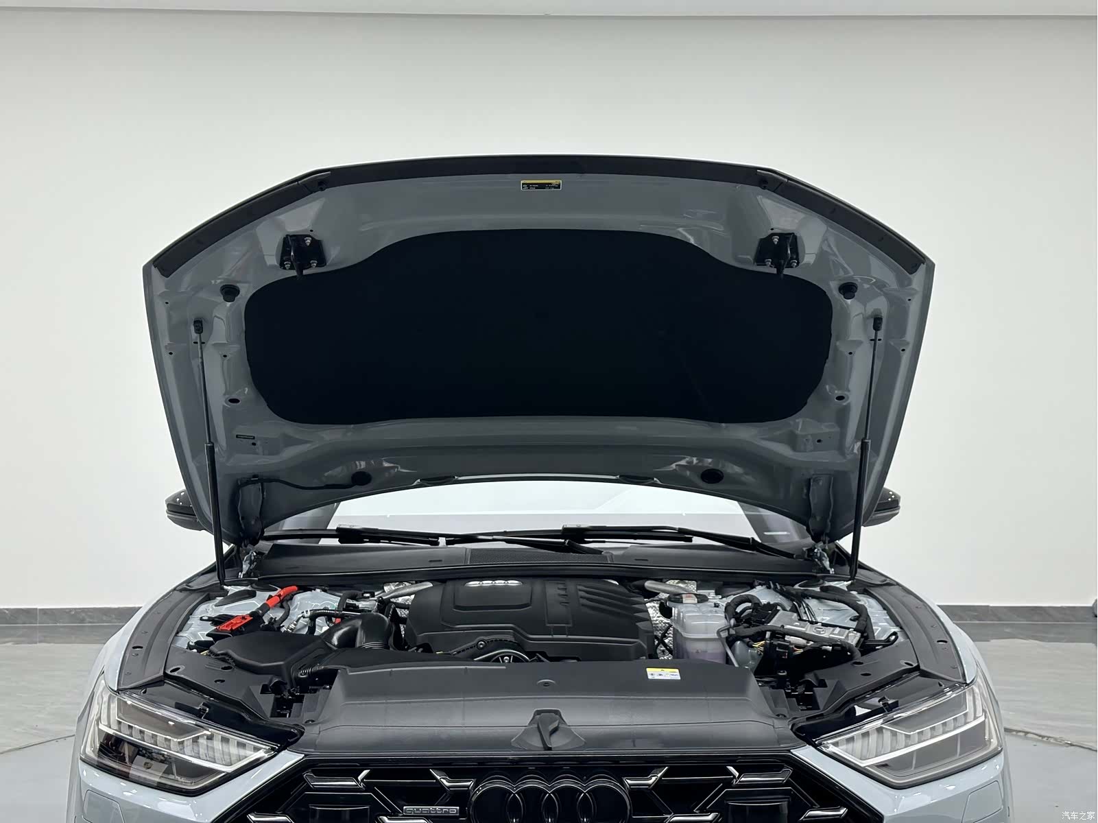 Audi A7L, 2025 27