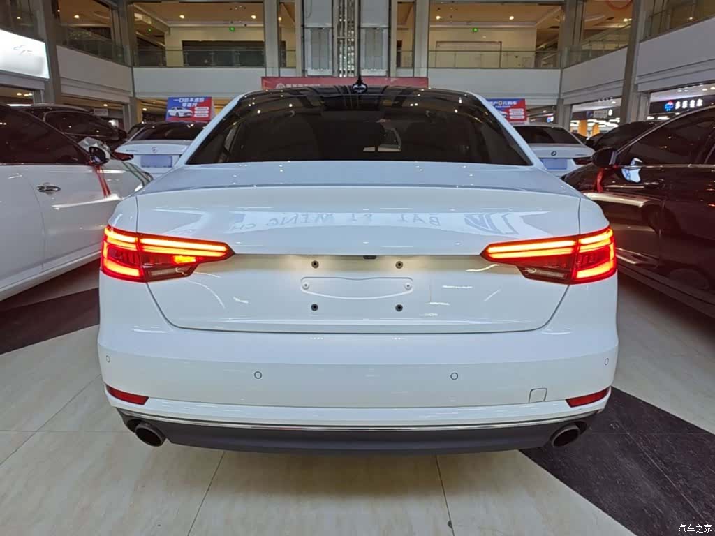Audi A4L, 2018 6
