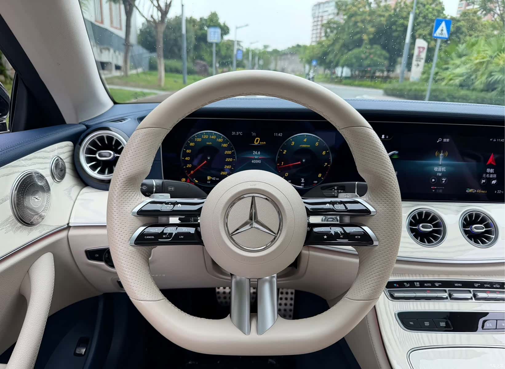 Mercedes-Benz E-Class, 2022 9