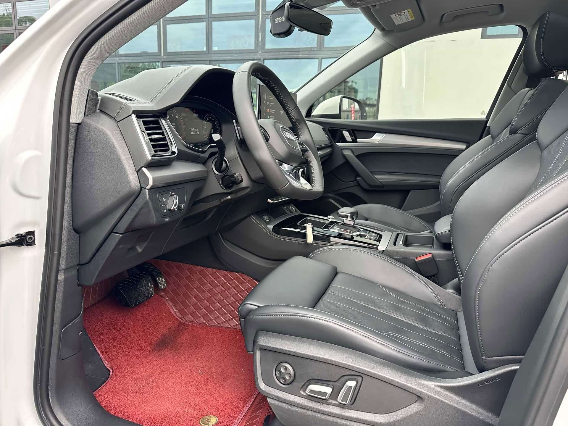 Audi Q5L, 2024 4