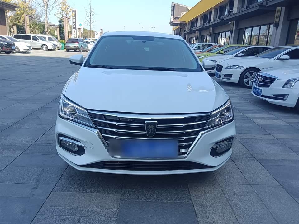 Roewe i5