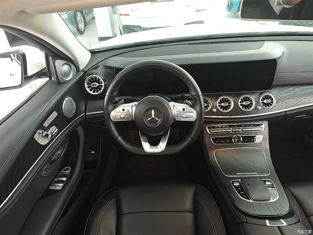 Mercedes-Benz E-Class, 2019 11