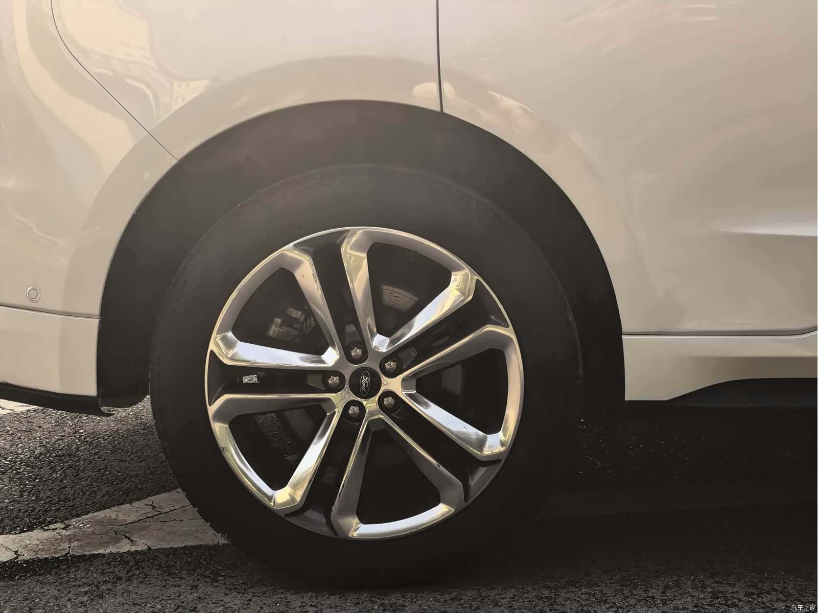 Ford Edge, 2017 7
