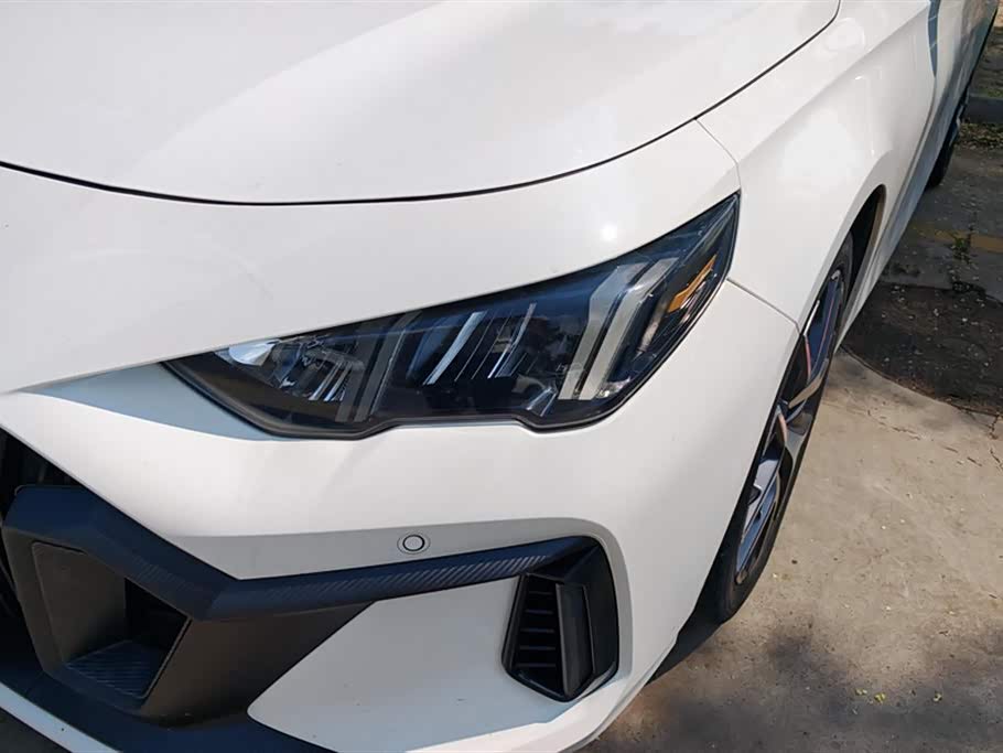 Trumpchi Shadow Leopard