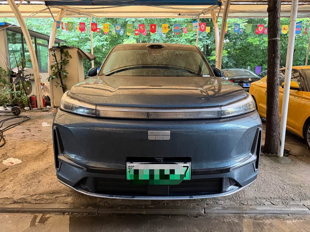 Geely Galaxy M9