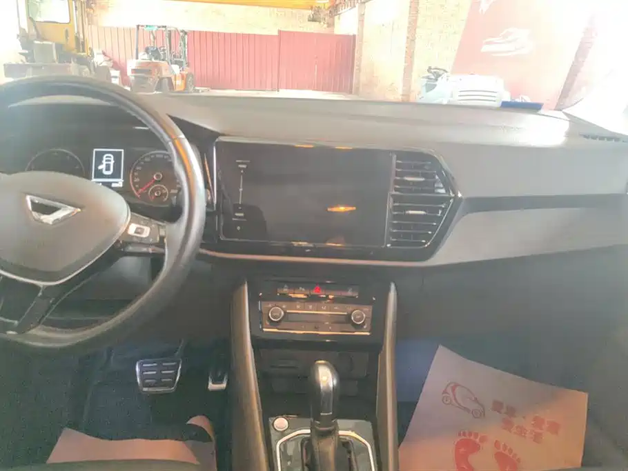 Jetta VS5