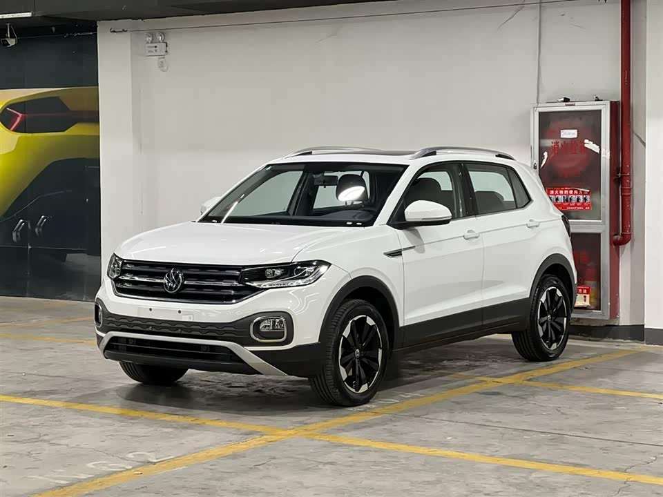 Volkswagen Exploring the shadow