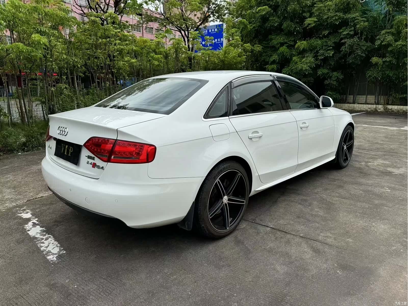 Audi A4L, 2011 9