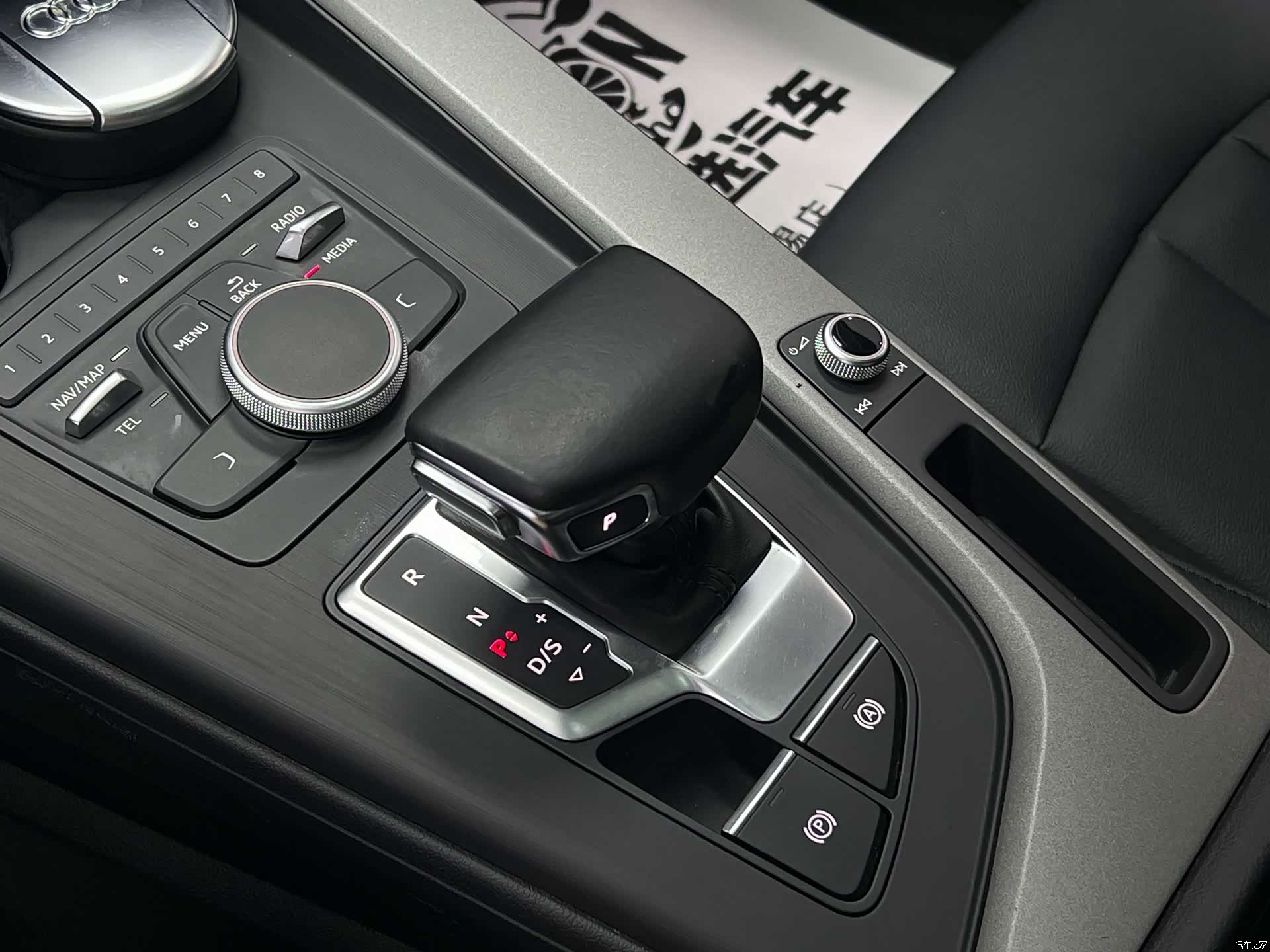 Audi A4L, 2018 29