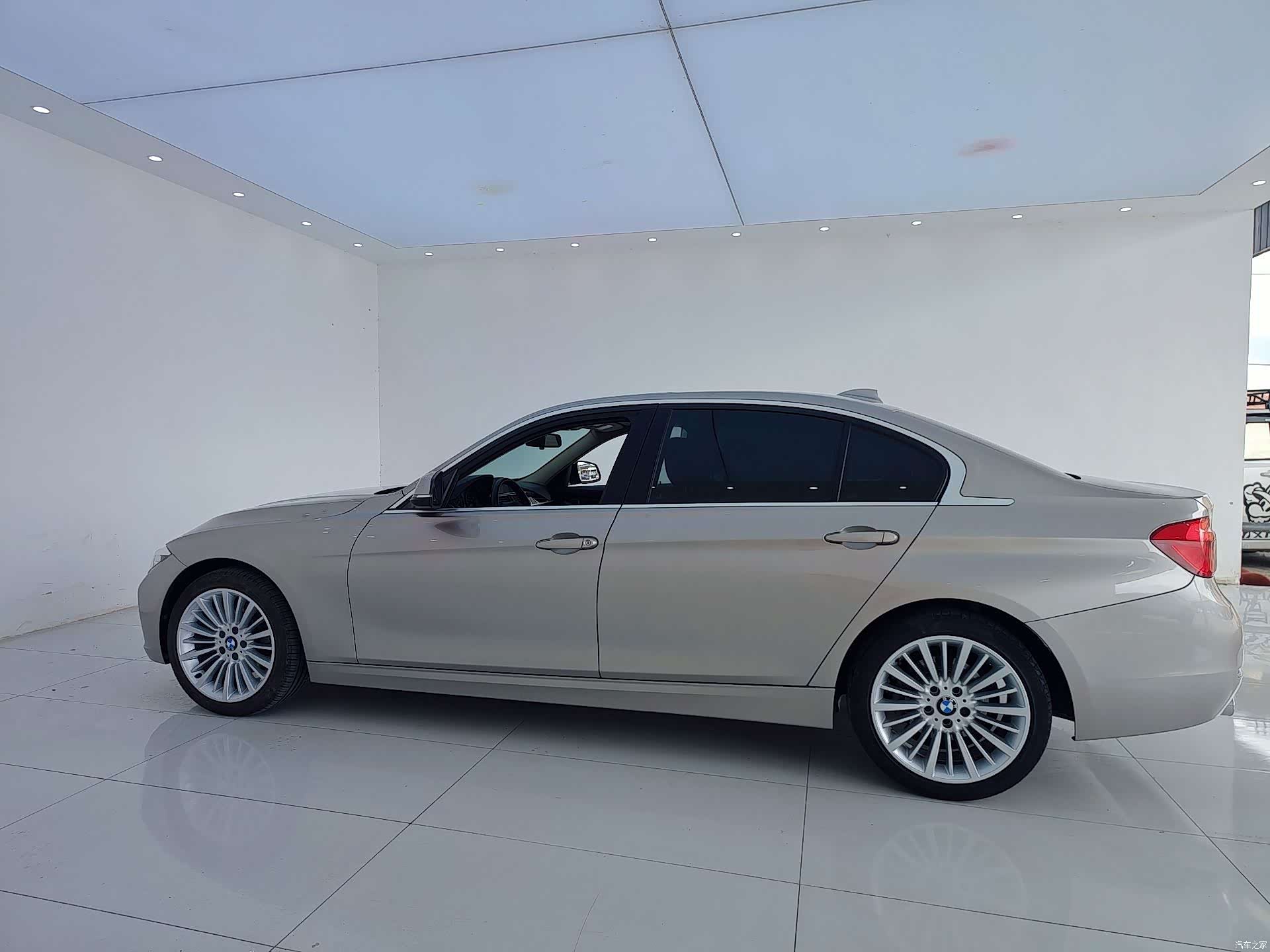 BMW 3 Series, 2018 28