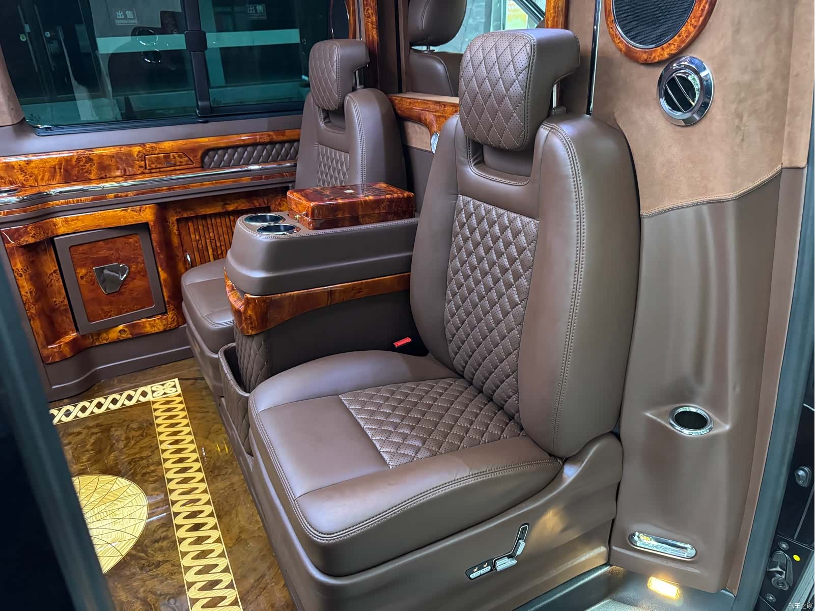 Volkswagen 7, 2017 12