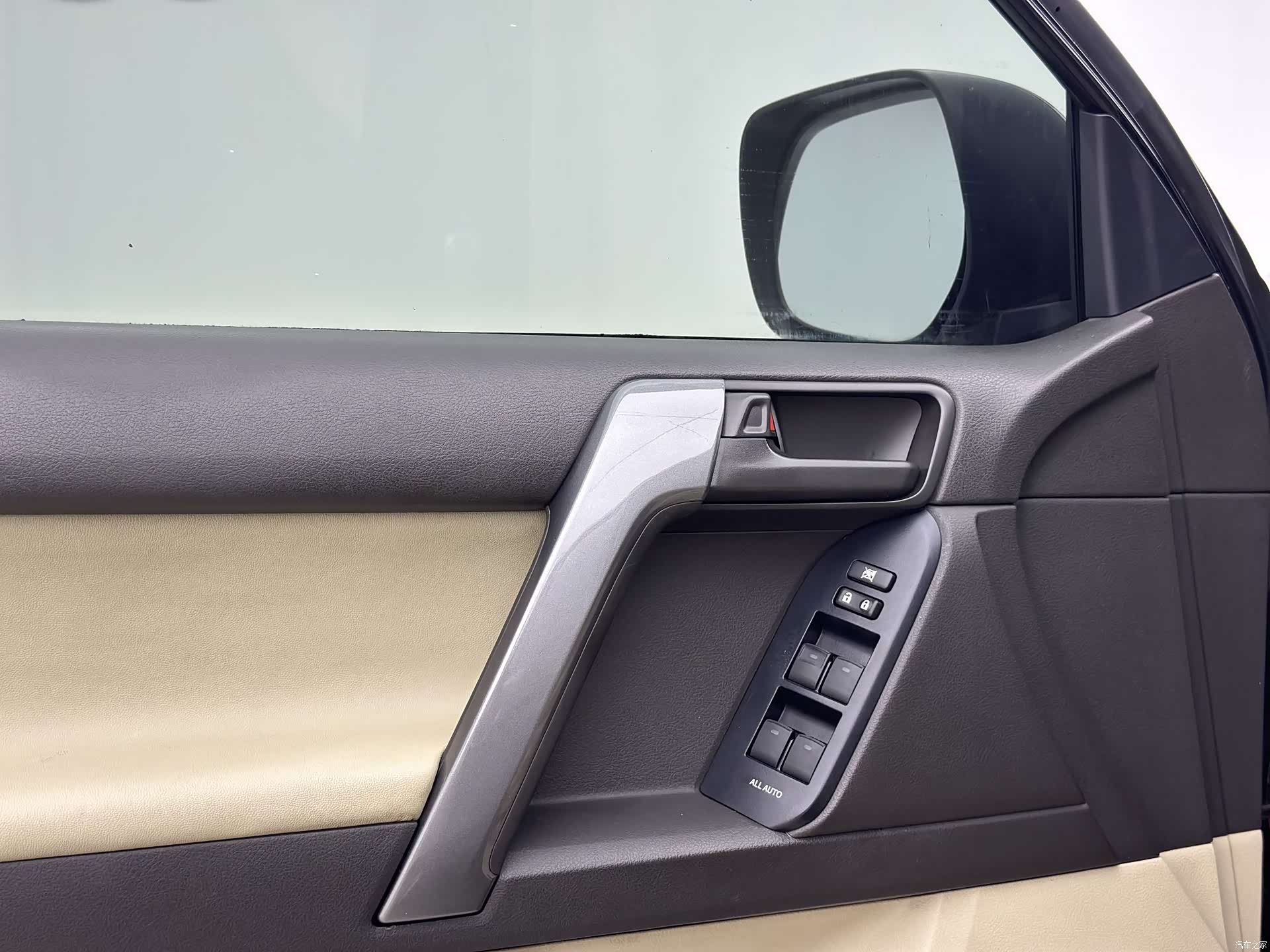 Toyota Prado, 2011 18