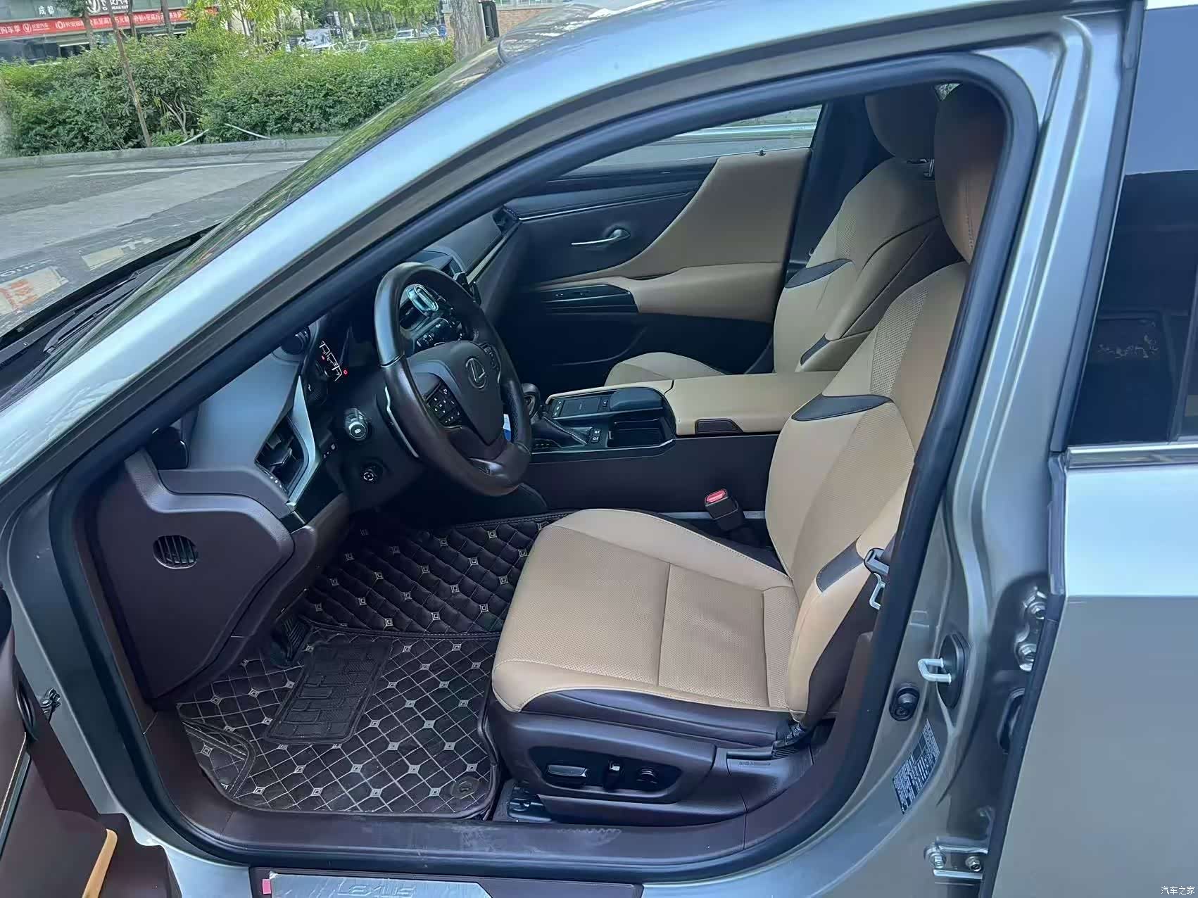Lexus ES, 2021 12