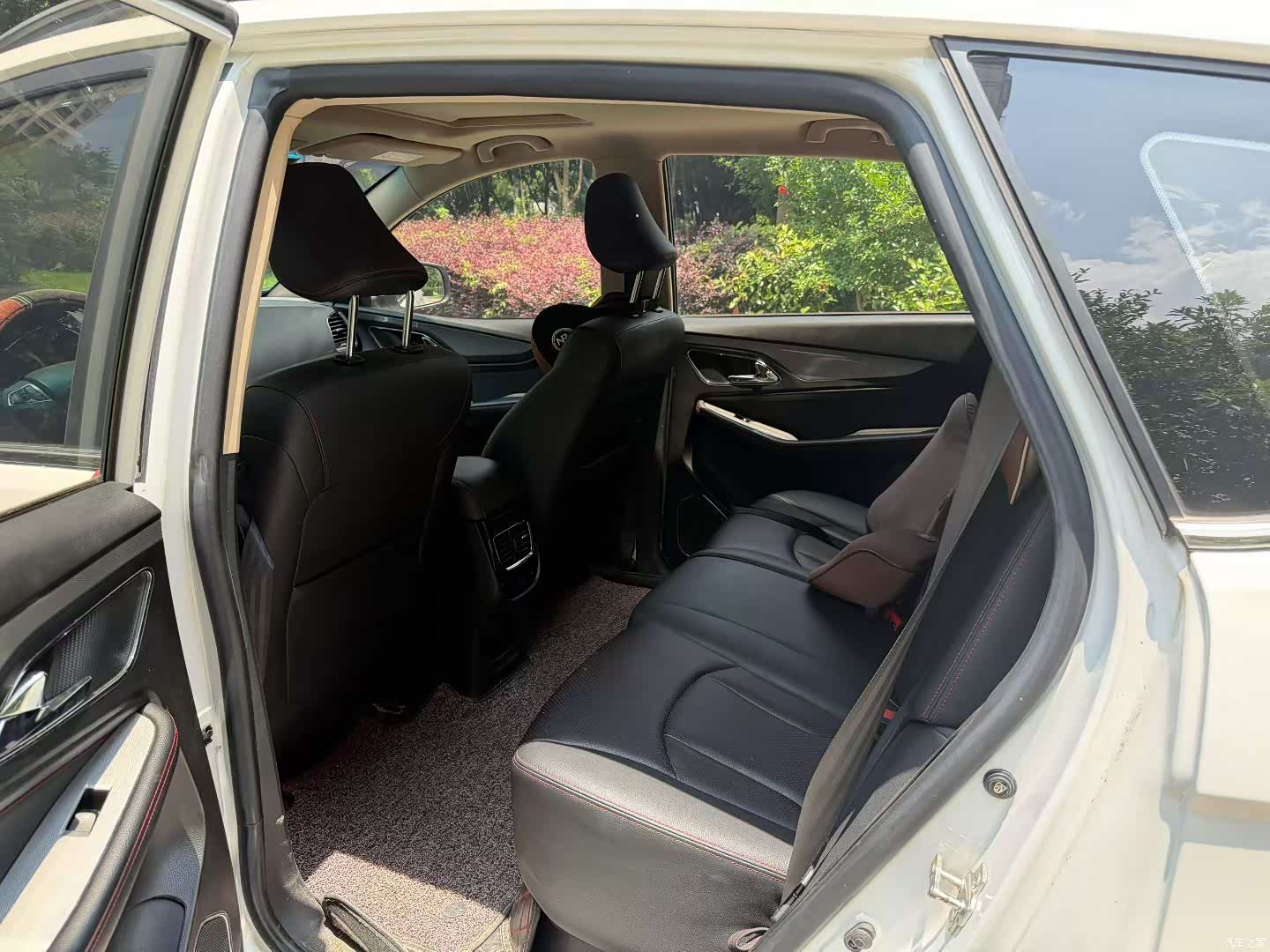 Wuling 560, 2017 6