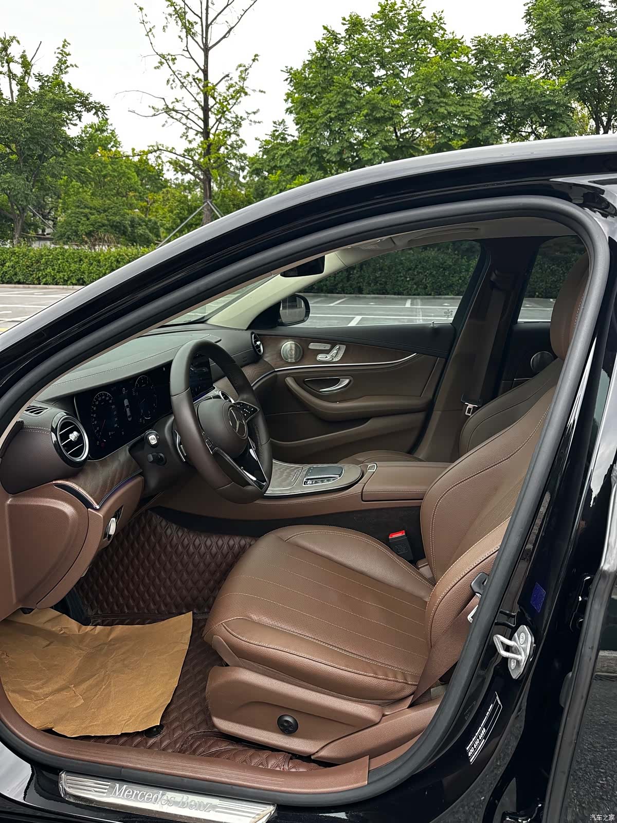 Mercedes-Benz E-Class, 2023 8