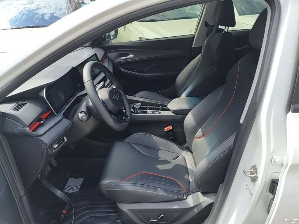 Geely Binray, 2025 11