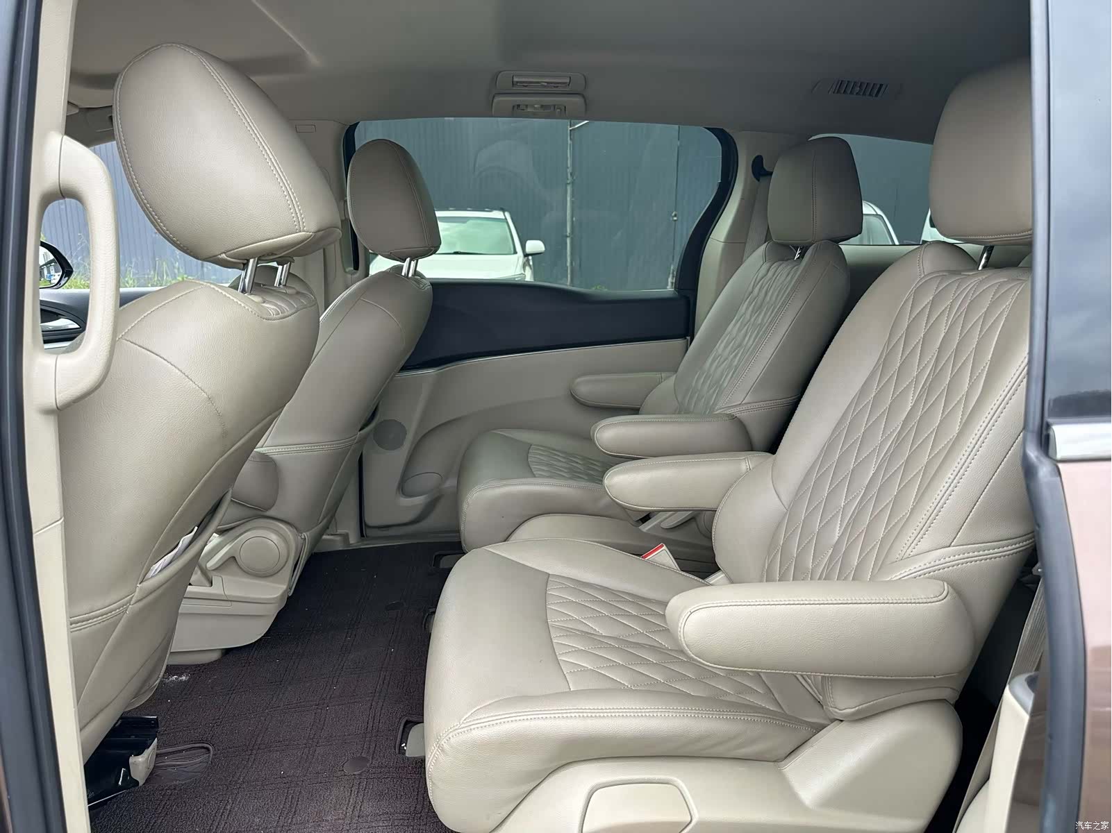 Buick GL8, 2019 4