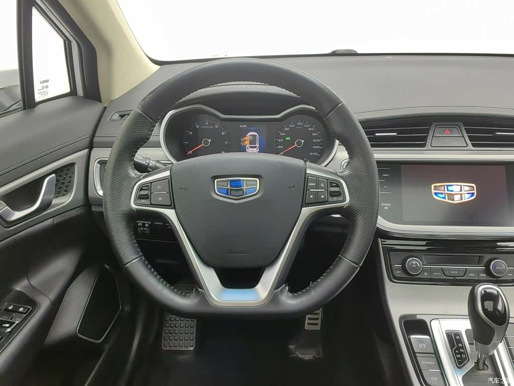 Geely Emgrand, 2018 11