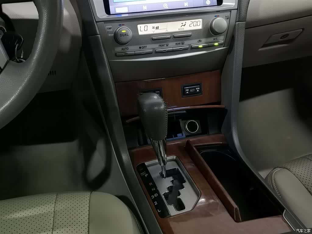 Toyota Camry, 2015 13