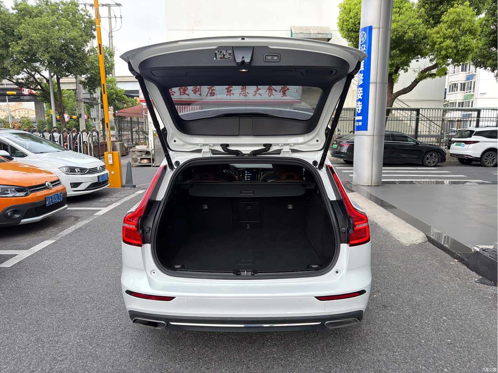 Volvo V60, 2021 18