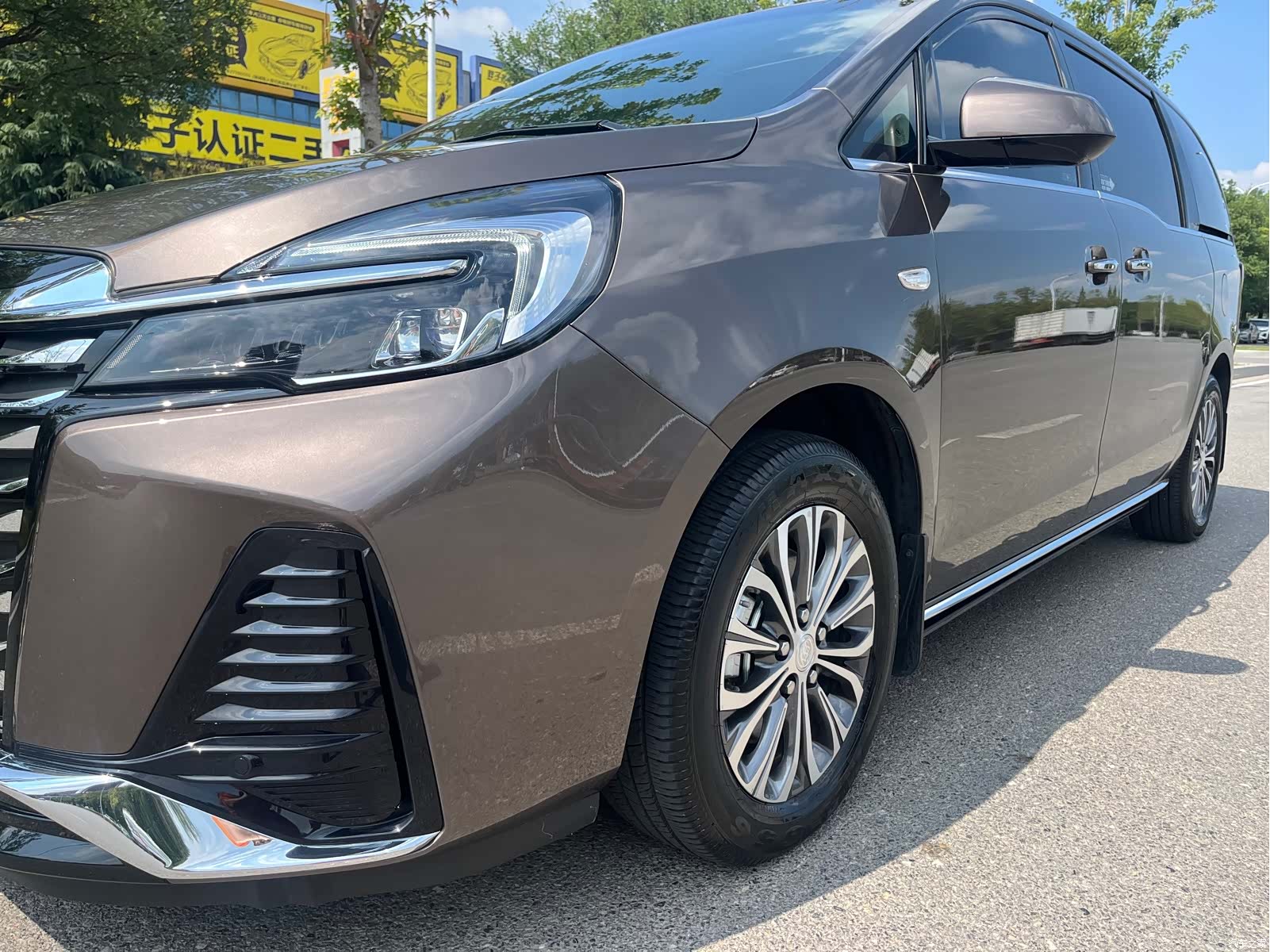 Buick GL8, 2025 4