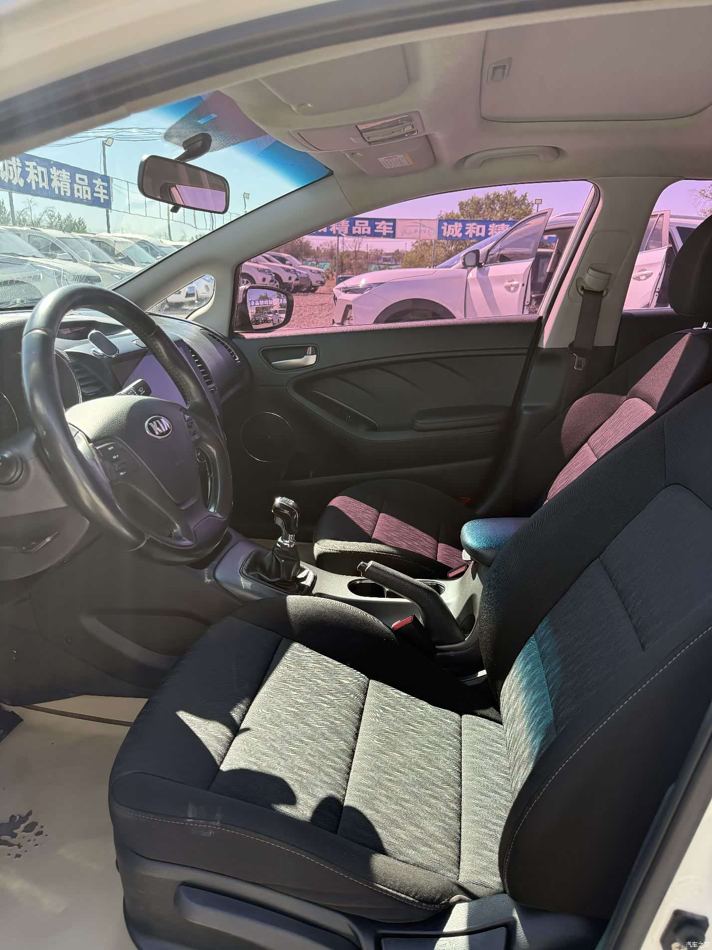 Kia K3, 2014 4