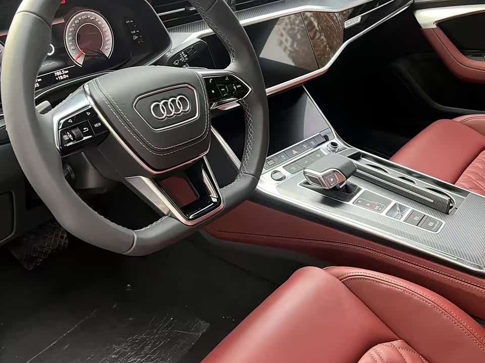 Audi A7L