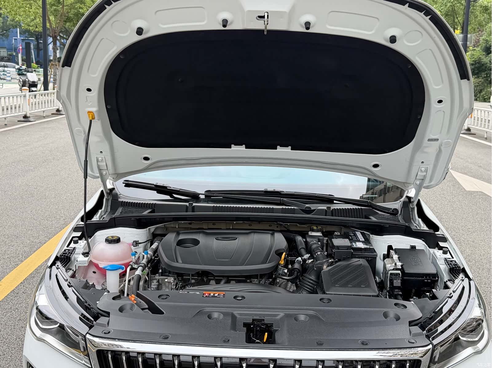 Geely Emgrand, 2025 12