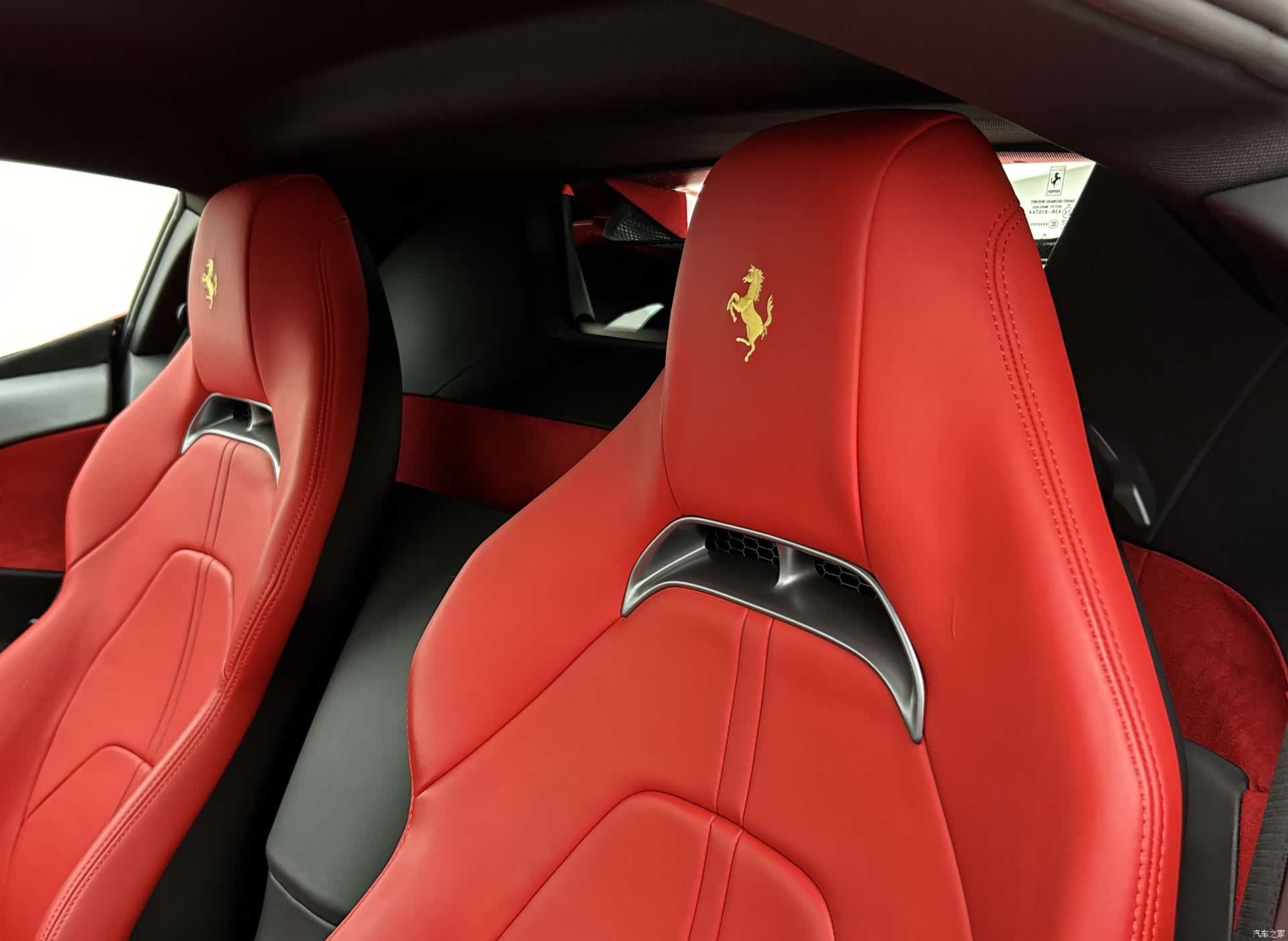 Ferrari SF90, 2022 7