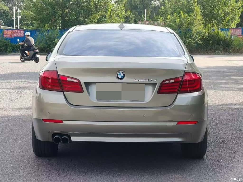 BMW 5 Series, 2011 все фото