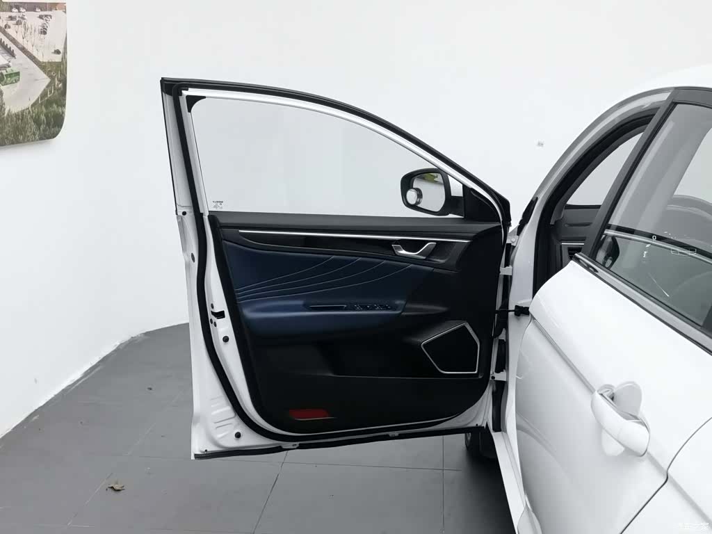 Geely Emgrand, 2021 8