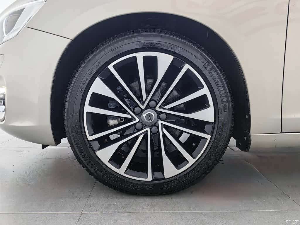 Volvo S60, 2018 17