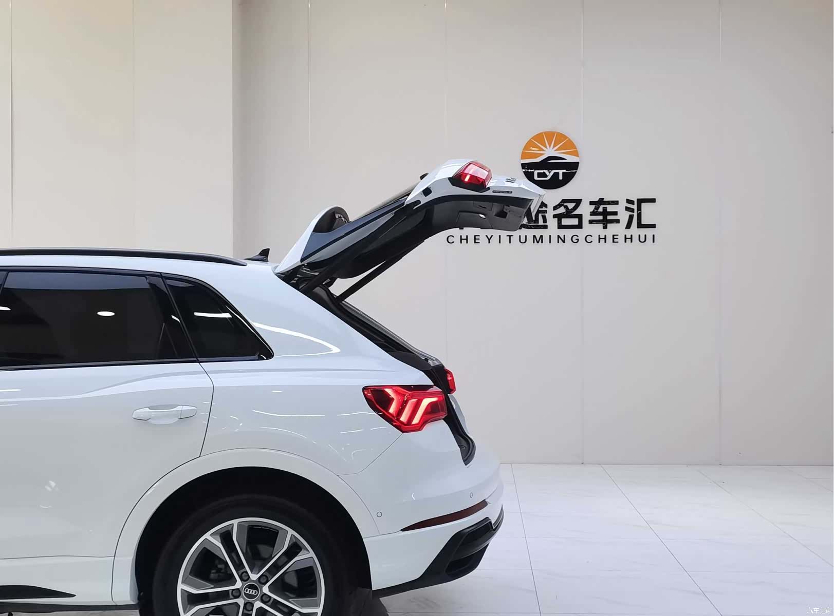 Audi Q3, 2023 20