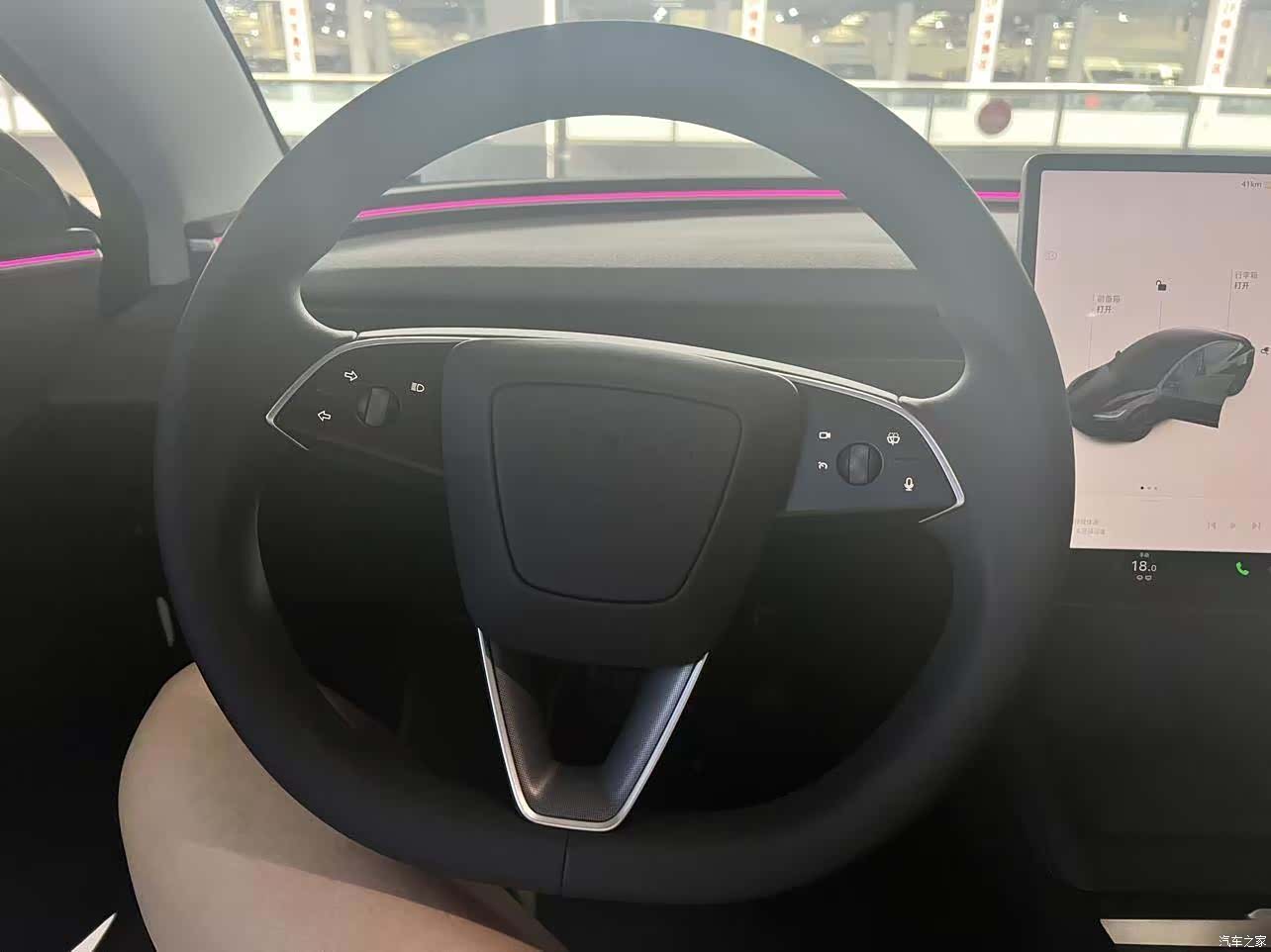 Tesla Model 3, 2024 4