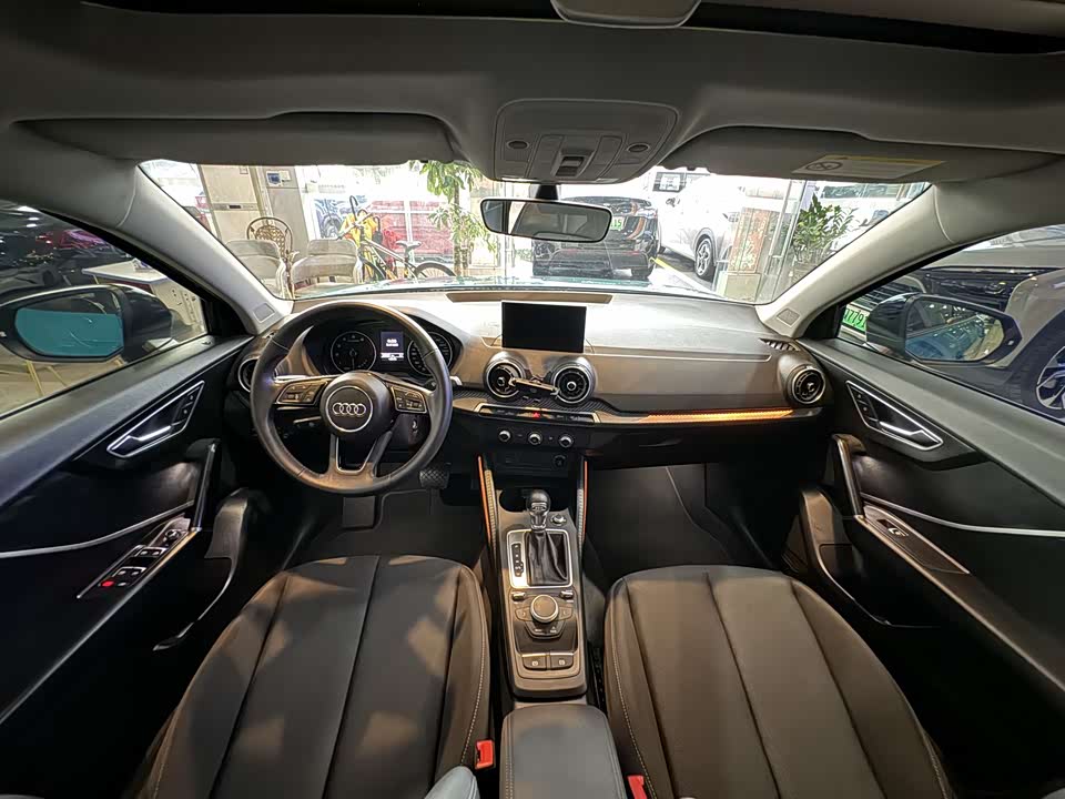 Audi Q2L Audi Q2L