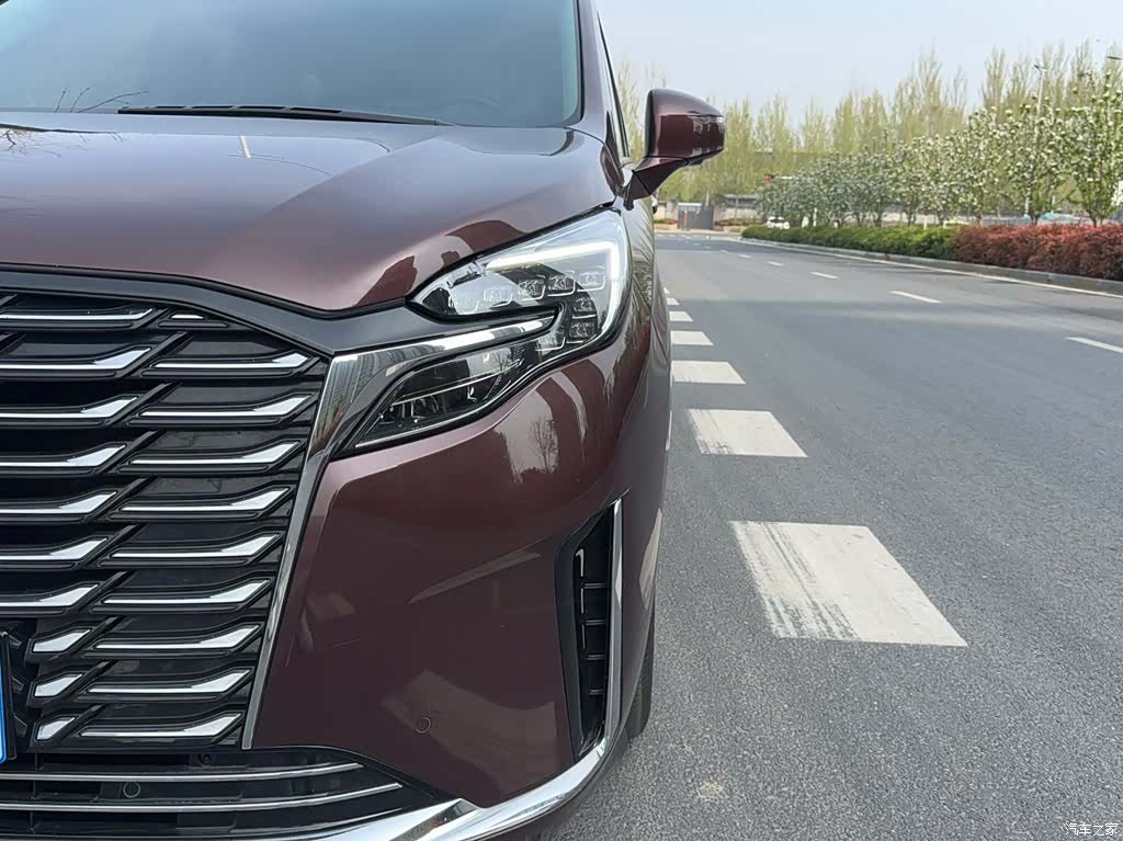 Buick GL8, 2023 3