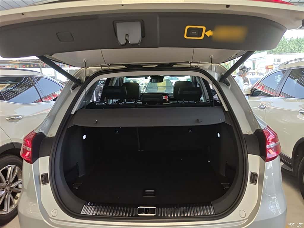 Hongqi HS5, 2021 19