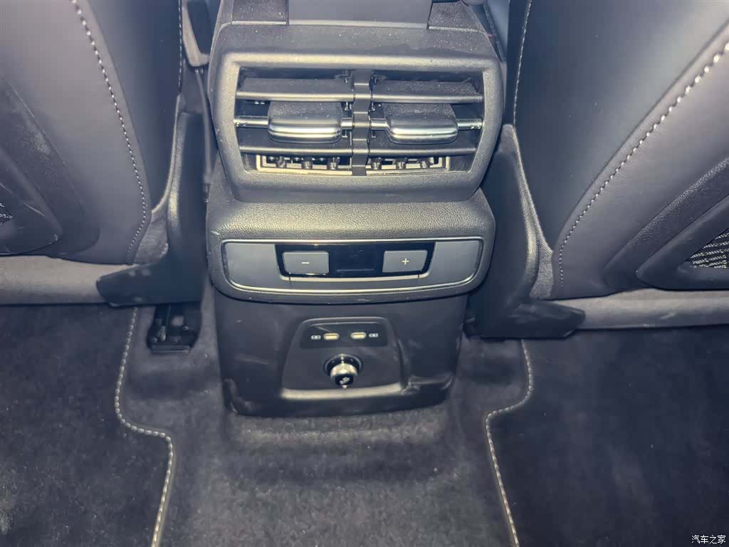 Audi Q4 e-tron, 2024 12