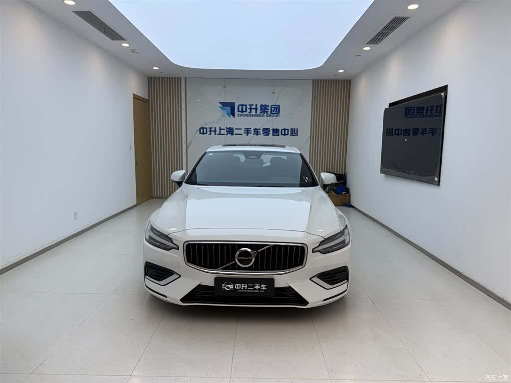 Volvo S60, 2025 2