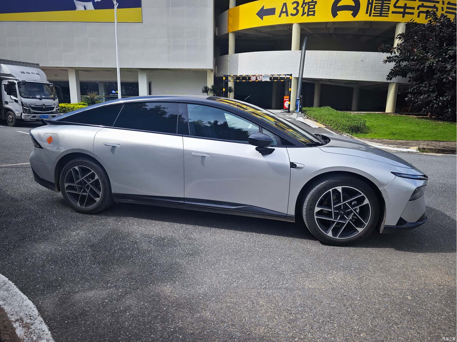 Xpeng P7, 2025 7