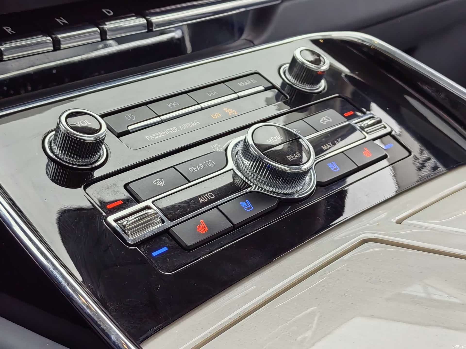 Lincoln Navigator, 2021 18