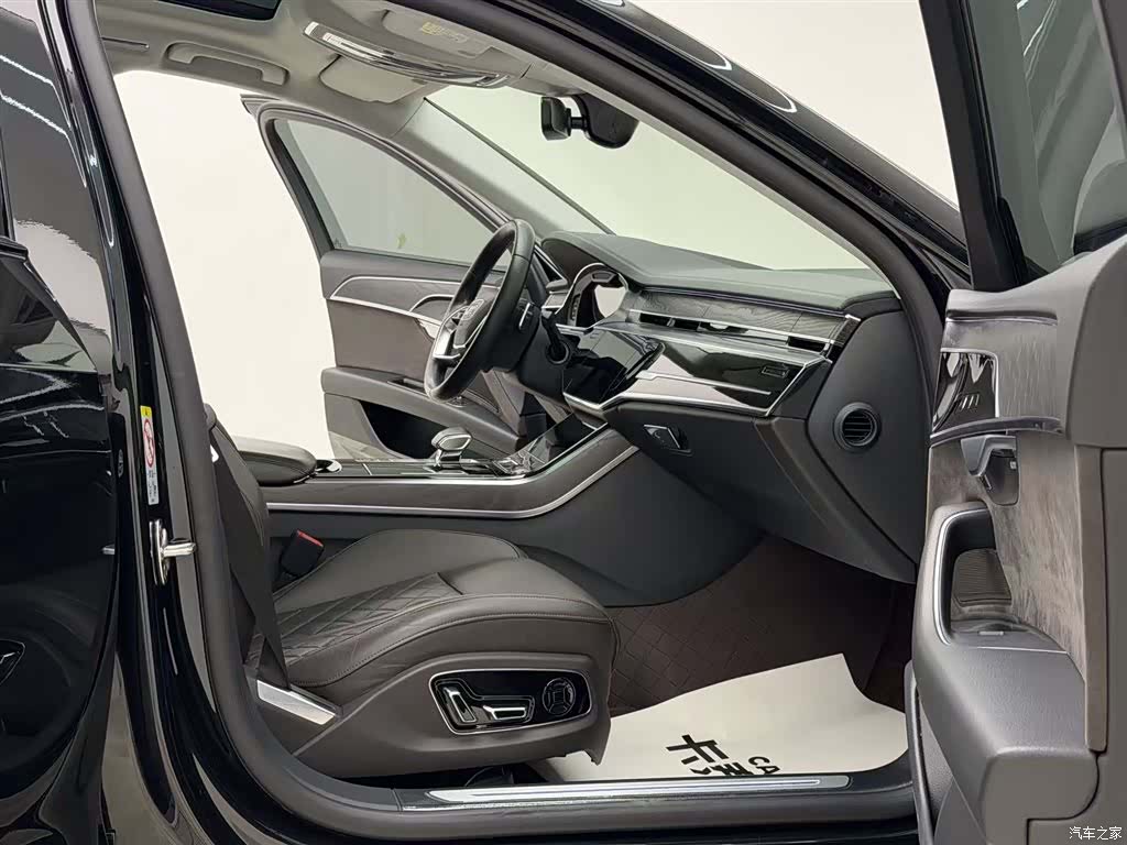 Audi A8L, 2021 8