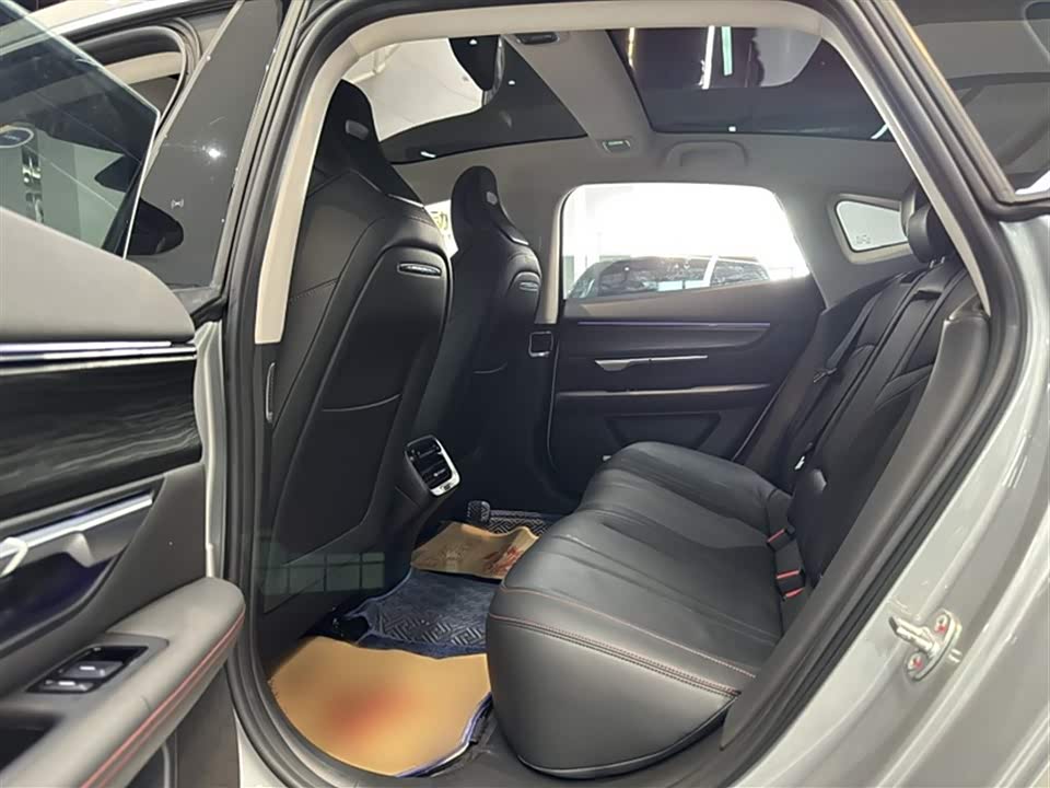 XPENG P7 XPENG P7