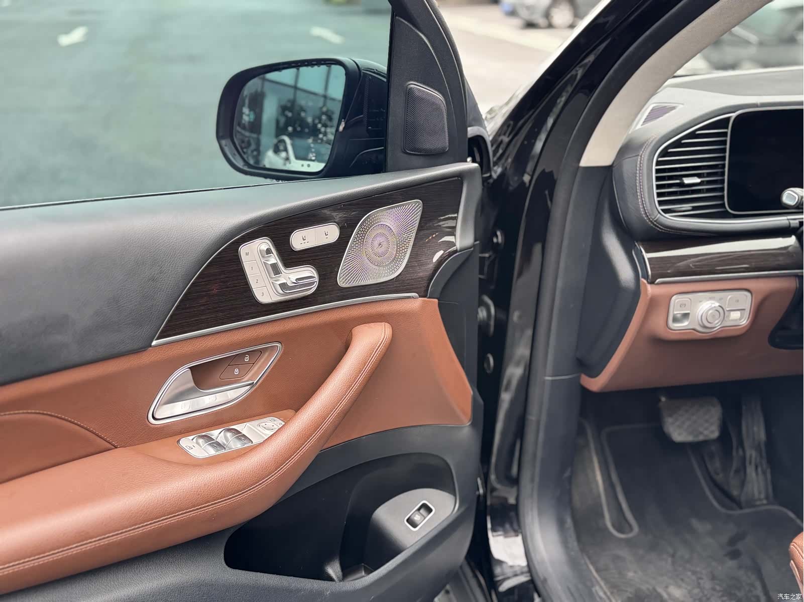 Mercedes-Benz GLE, 2025 9