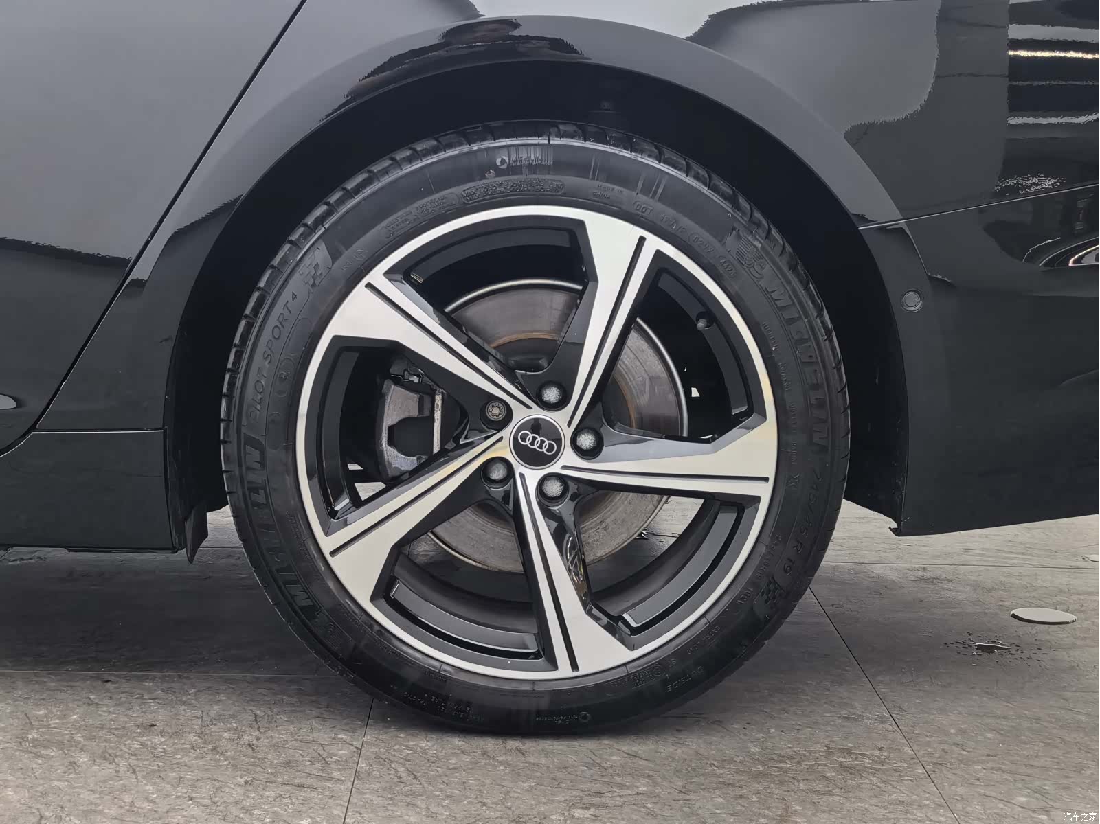 Audi A6L, 2022 14